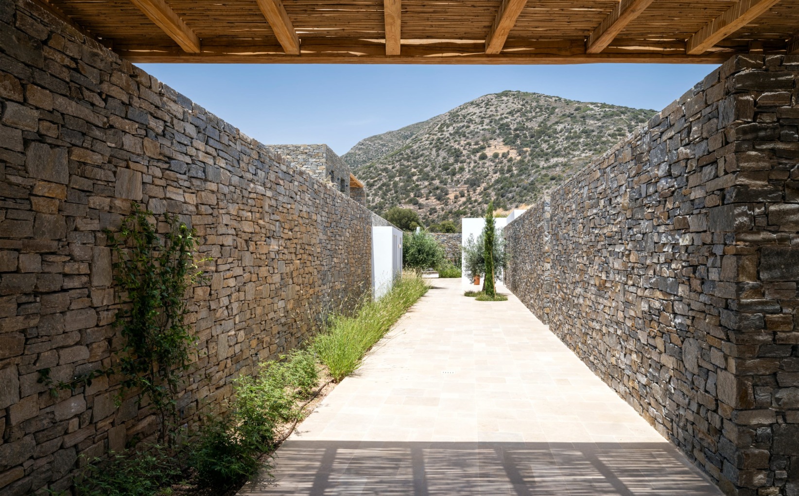 Evripiotis Architects-Cedar View House, Paros Island